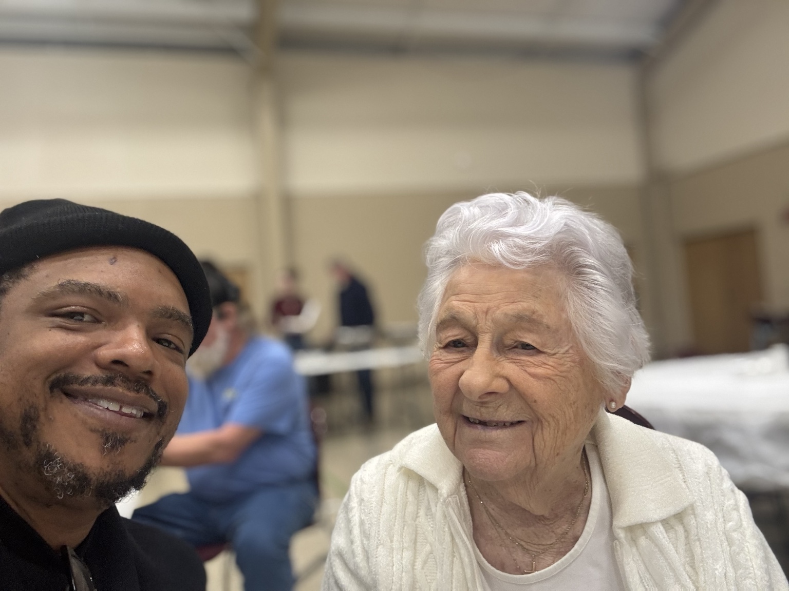 Guests enjoying Thanksgiving dinner at Central Church