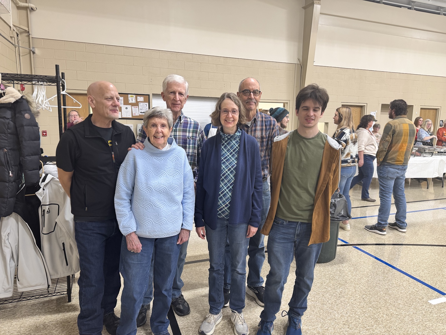 Volunteer family serving together at Community Thanksgiving